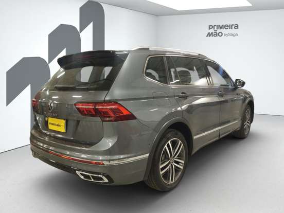 VOLKSWAGEN-TIGUAN-2.0 300 TSI GASOLINA ALLSPACE R-LINE AUTOMÁTICO VOLKSWAGEN-TIGUAN-2023