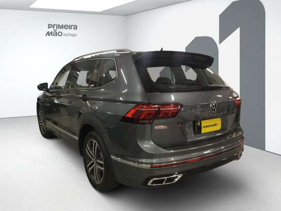 VOLKSWAGEN-TIGUAN-2.0 300 TSI GASOLINA ALLSPACE R-LINE AUTOMÁTICO VOLKSWAGEN-TIGUAN-2023
