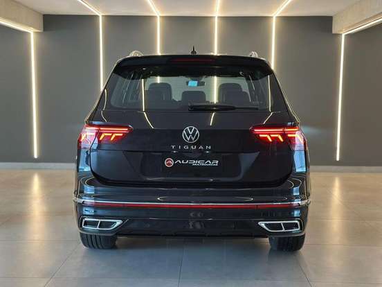VOLKSWAGEN-TIGUAN-2.0 300 TSI GASOLINA ALLSPACE R-LINE AUTOMÁTICO VOLKSWAGEN-TIGUAN-2024