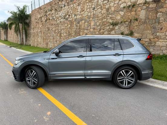 VOLKSWAGEN-TIGUAN-2.0 300 TSI GASOLINA ALLSPACE R-LINE AUTOMÁTICO VOLKSWAGEN-TIGUAN-2024