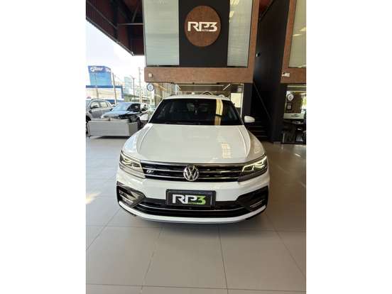 VOLKSWAGEN-TIGUAN-2018