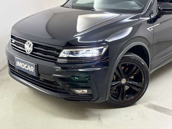 VOLKSWAGEN-TIGUAN-2021