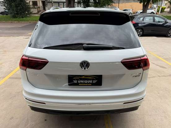 VOLKSWAGEN-TIGUAN-2019