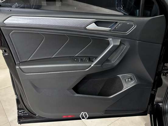 VOLKSWAGEN-TIGUAN-2020