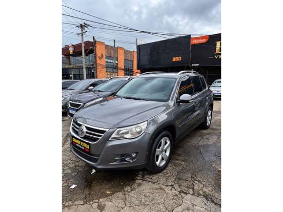VOLKSWAGEN-TIGUAN-2010