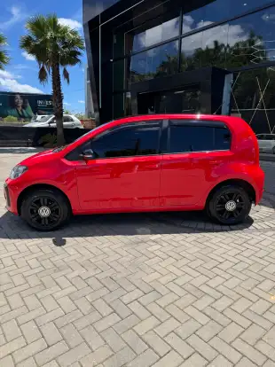 VOLKSWAGEN-UP-2018