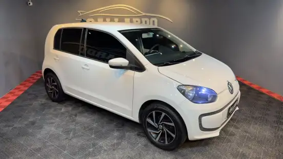 VOLKSWAGEN-UP-2015