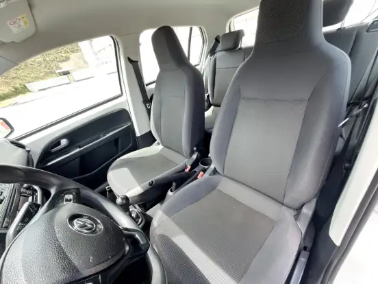 VOLKSWAGEN-UP-2019
