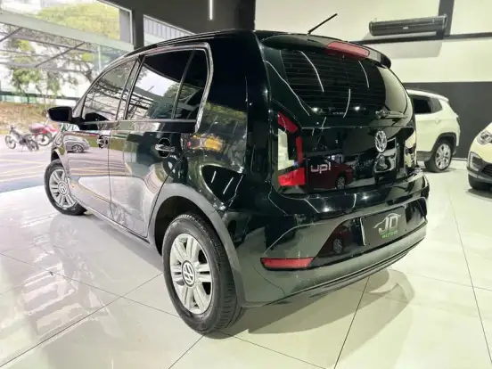 VOLKSWAGEN-UP-2017