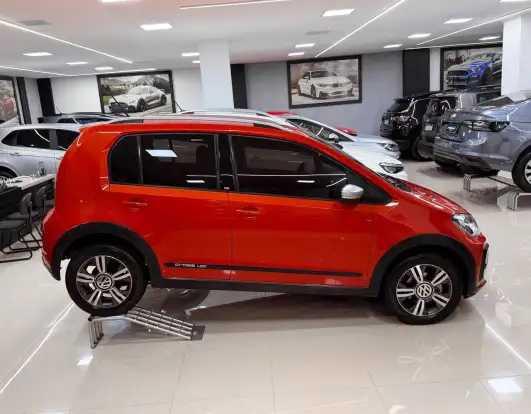 VOLKSWAGEN-UP-2018