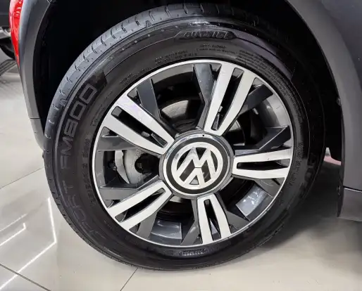 VOLKSWAGEN-UP-2018