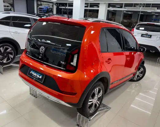 VOLKSWAGEN-UP-2018