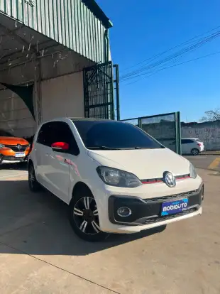 VOLKSWAGEN-UP-2018