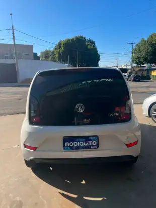 VOLKSWAGEN-UP-2018