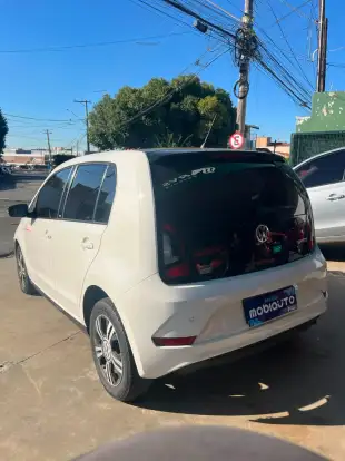 VOLKSWAGEN-UP-2018