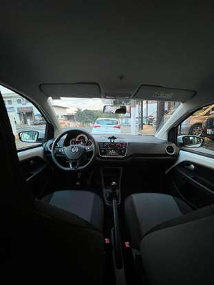 VOLKSWAGEN-UP-2019