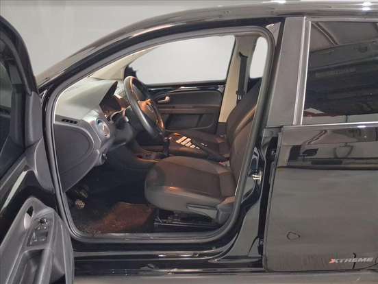 VOLKSWAGEN-UP-2019