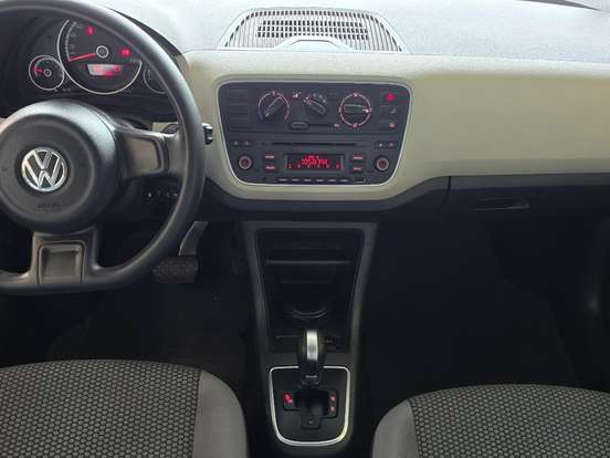 VOLKSWAGEN-UP-2016