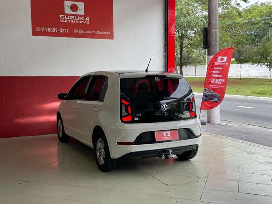 VOLKSWAGEN-UP-2018