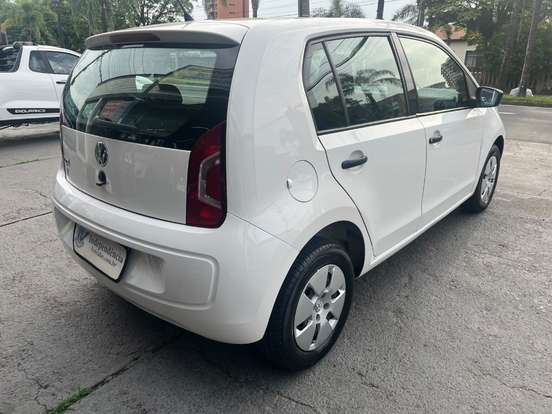 VOLKSWAGEN-UP-2016