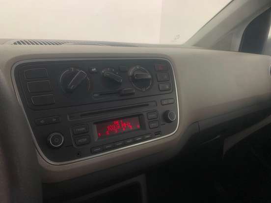 VOLKSWAGEN-UP-1.0 MPI MOVE UP 12V FLEX 4P MANUAL VOLKSWAGEN-UP-2017