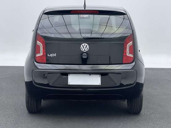 VOLKSWAGEN-UP-2015