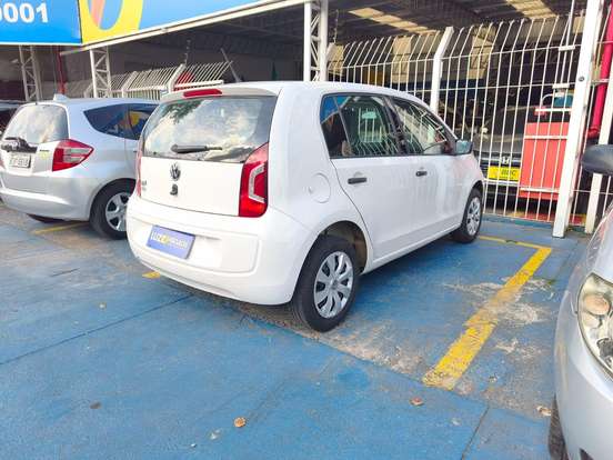 VOLKSWAGEN-UP-1.0 MPI TAKE UP 12V FLEX 4P MANUAL VOLKSWAGEN-UP-2015