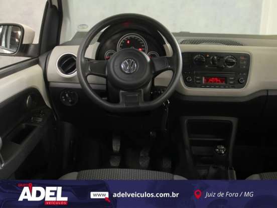 VOLKSWAGEN-UP-2015