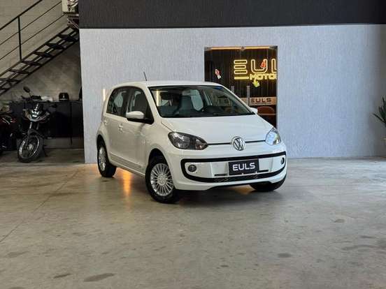 VOLKSWAGEN-UP-2015