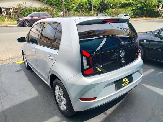 VOLKSWAGEN-UP-2017