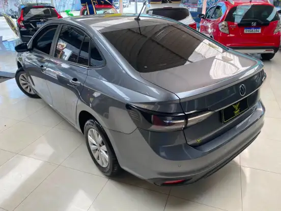 VOLKSWAGEN-VIRTUS-2024