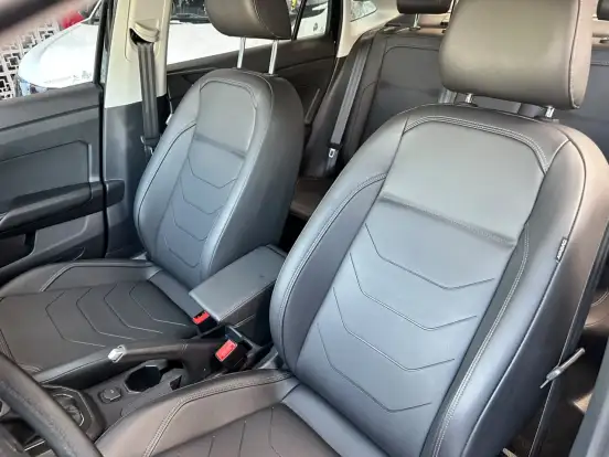 VOLKSWAGEN-VIRTUS-1.0 200 TSI COMFORTLINE AUTOMÁTICO VOLKSWAGEN-VIRTUS-2025