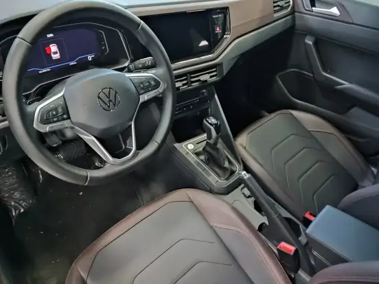 VOLKSWAGEN-VIRTUS-1.0 200 TSI HIGHLINE AUTOMÁTICO VOLKSWAGEN-VIRTUS-2024