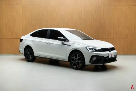 VOLKSWAGEN-VIRTUS-2023