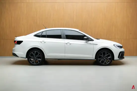 VOLKSWAGEN-VIRTUS-2023