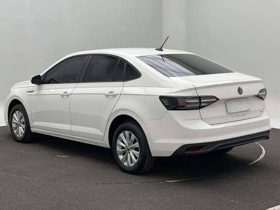 VOLKSWAGEN-VIRTUS-2025