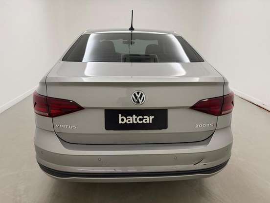 VOLKSWAGEN-VIRTUS-2022