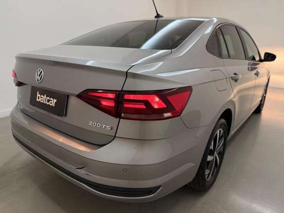 VOLKSWAGEN-VIRTUS-2022