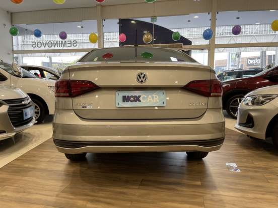 VOLKSWAGEN-VIRTUS-2022