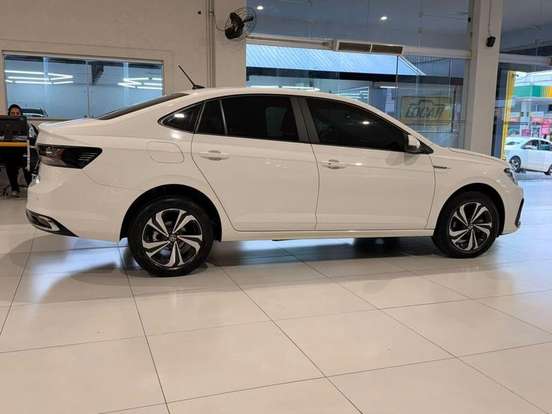 VOLKSWAGEN-VIRTUS-2024