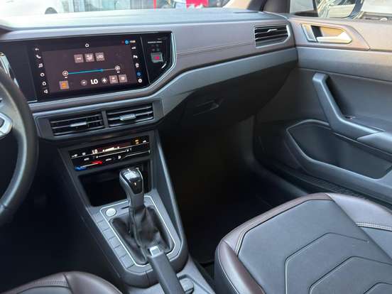 VOLKSWAGEN-VIRTUS-1.0 200 TSI HIGHLINE AUTOMÁTICO VOLKSWAGEN-VIRTUS-2024