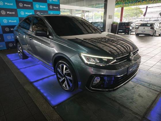 VOLKSWAGEN VIRTUS 1.0 200 TSI HIGHLINE AUTOMÁTICO
