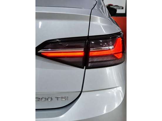 VOLKSWAGEN-VIRTUS-1.0 200 TSI HIGHLINE AUTOMÁTICO VOLKSWAGEN-VIRTUS-2024