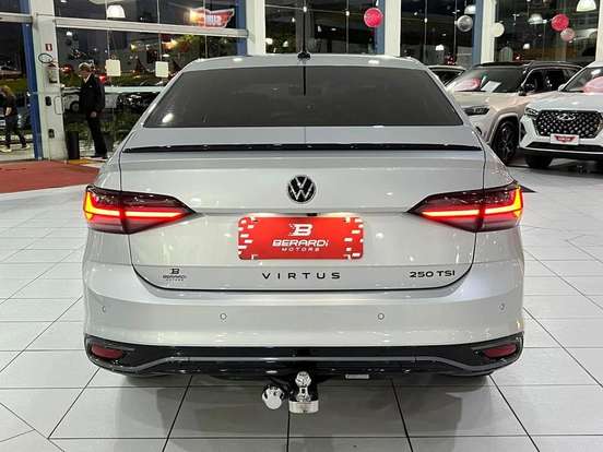 VOLKSWAGEN-VIRTUS-2024