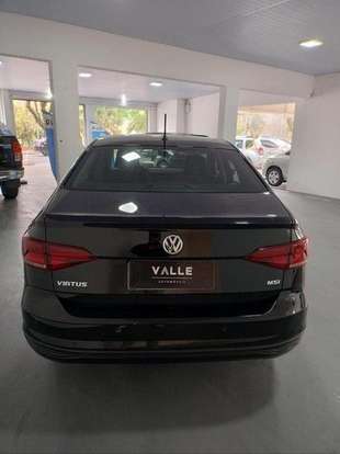 VOLKSWAGEN-VIRTUS-2021