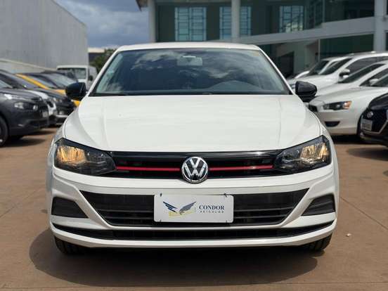 VOLKSWAGEN-VIRTUS-2018