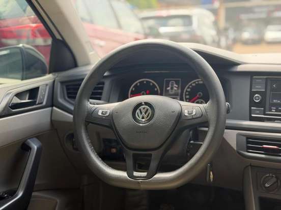 VOLKSWAGEN-VIRTUS-2018