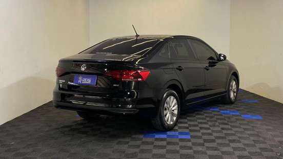 VOLKSWAGEN-VIRTUS-2022
