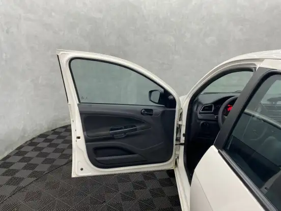 VOLKSWAGEN-VOYAGE-2022
