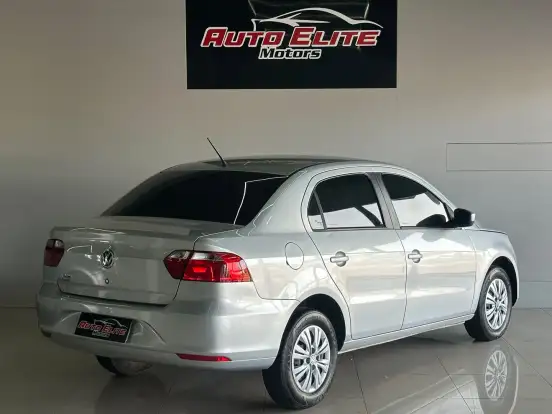 VOLKSWAGEN-VOYAGE-2012